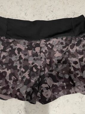 Athleta Black and Gray Camo Running Shorts